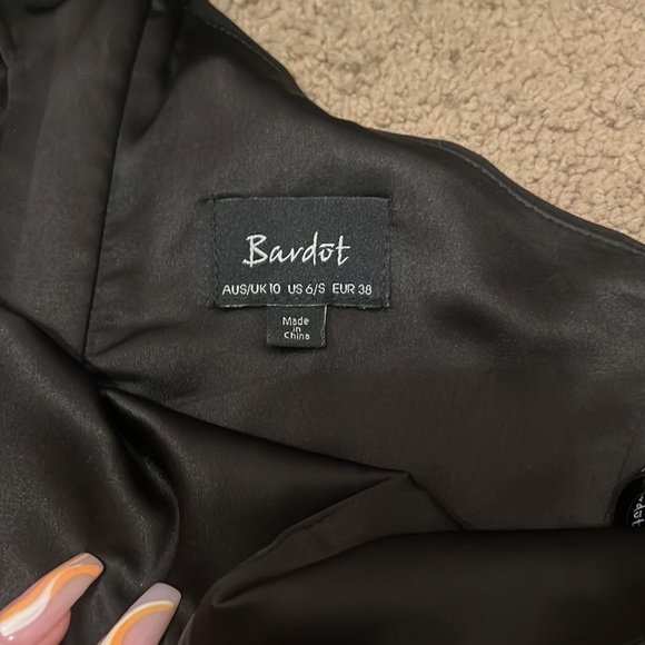 Black fancy dress - Picture 2 of 2